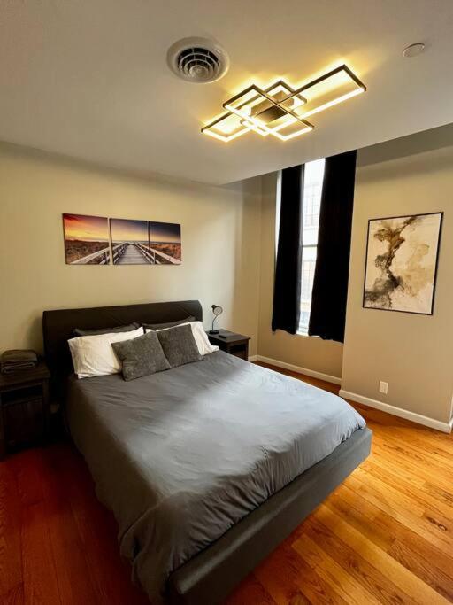 Downtown Albany 2 Bedroom + Workstation @ The Mark Exterior foto